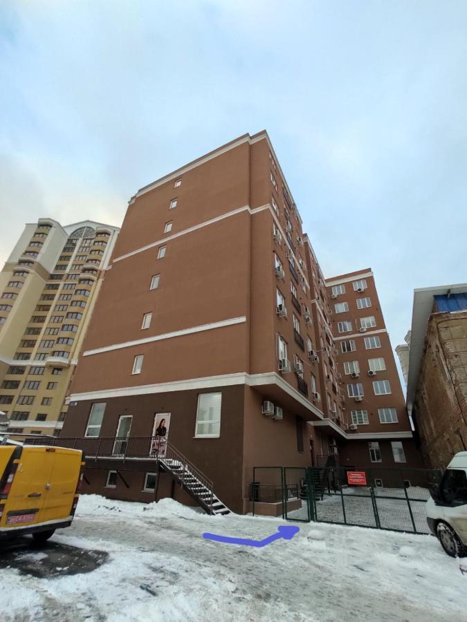 бірюзова студія, південний вокзал 5 хвилин Apartment *