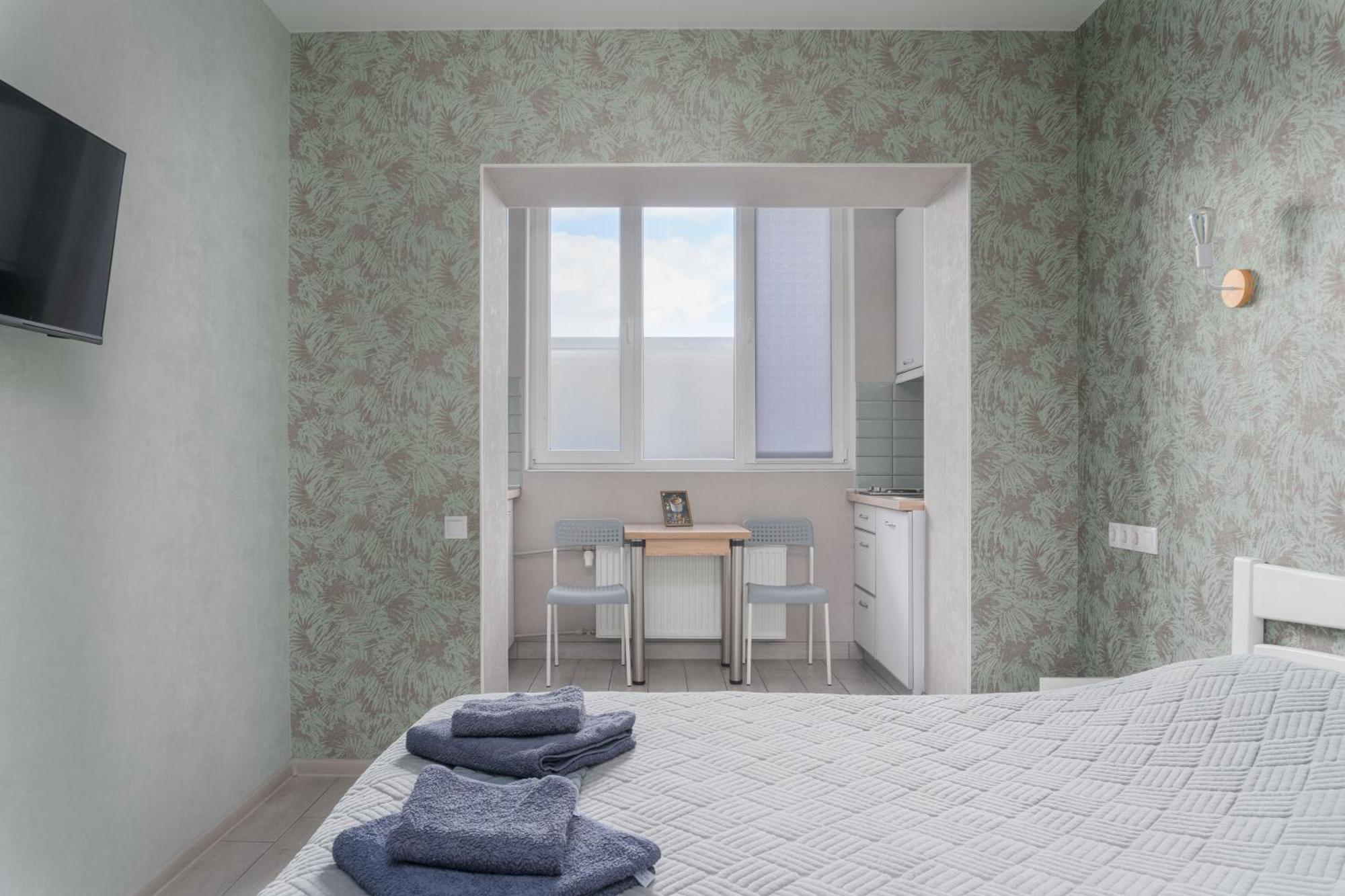 бірюзова студія, південний вокзал 5 хвилин Apartment Kharkiv